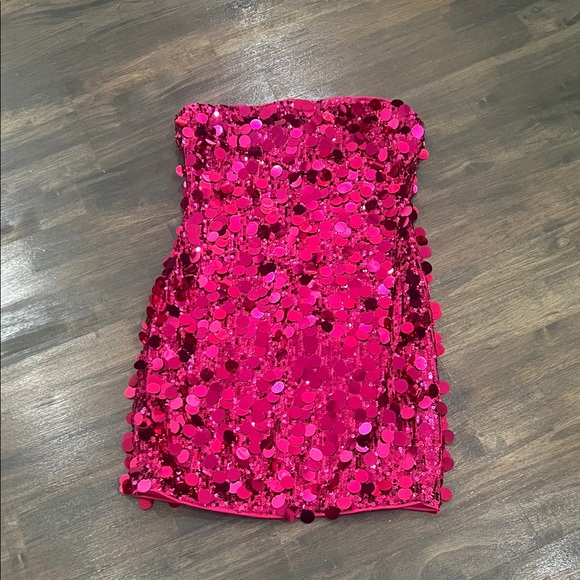 Dresses & Skirts - Pink Sequin Strapless Dress